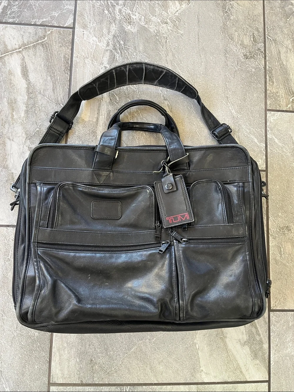 🖤 Tumi Alpha Leather Briefcase Laptop Bag Messenger Black Travel